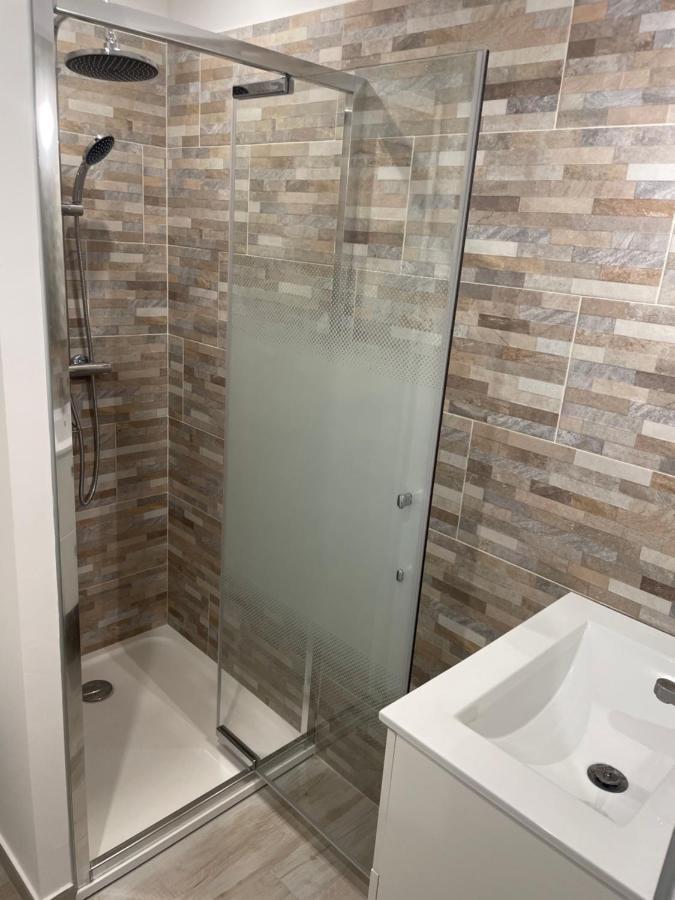 Appartement Pieds Dans L'Eau Vue Mer Bormes Les Mimosas Екстериор снимка