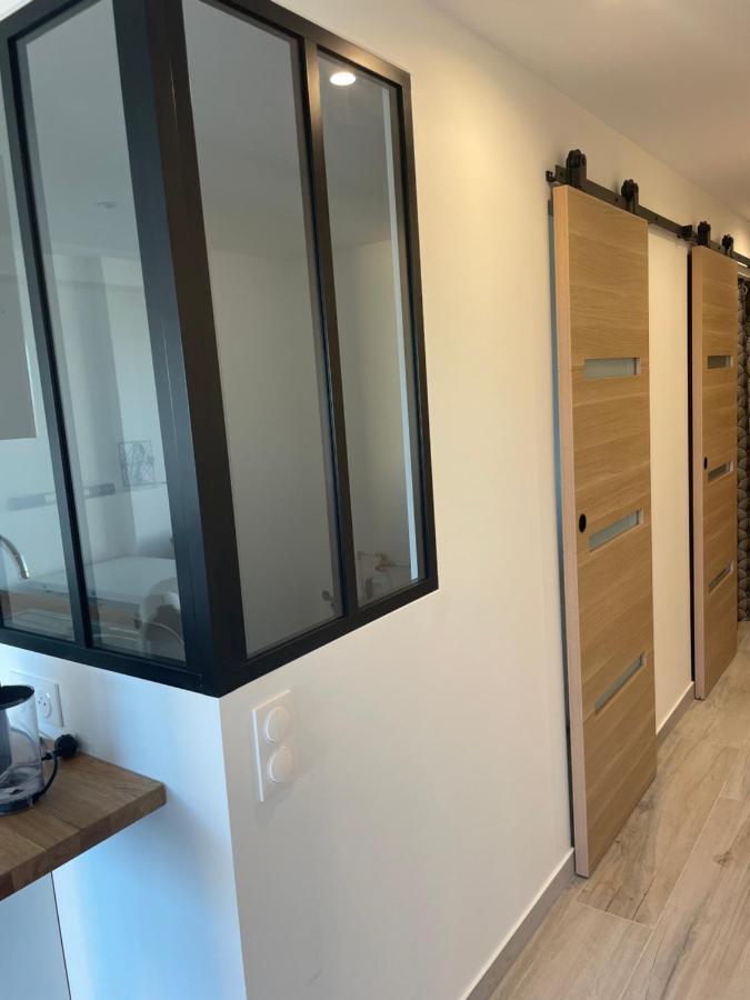 Appartement Pieds Dans L'Eau Vue Mer Bormes Les Mimosas Екстериор снимка
