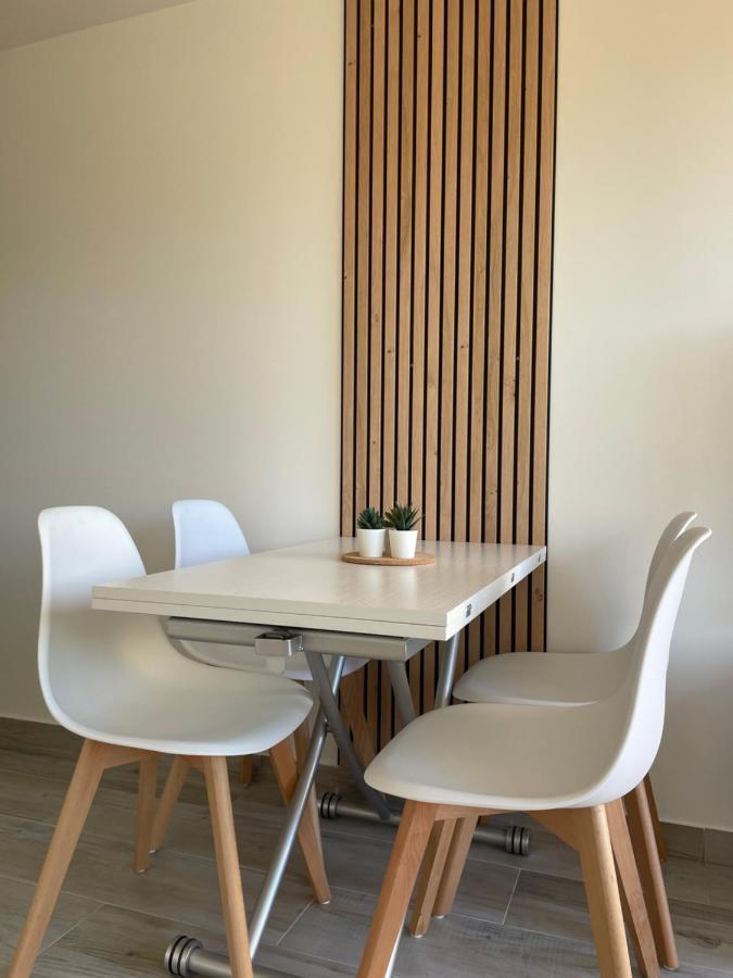 Appartement Pieds Dans L'Eau Vue Mer Bormes Les Mimosas Екстериор снимка