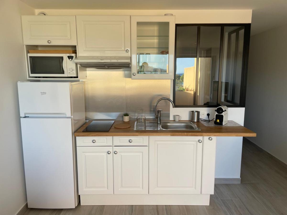 Appartement Pieds Dans L'Eau Vue Mer Bormes Les Mimosas Екстериор снимка